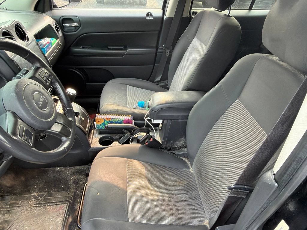 Used 2014 Jeep Patriot Latitude AWD/4WD image 7