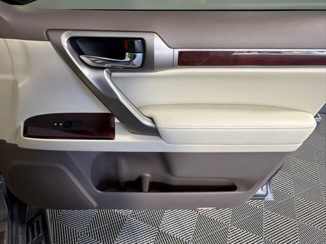Used 2015 Lexus GX 460 Luxury image 48
