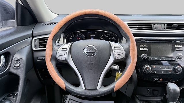 Used 2016 Nissan Rogue S FWD image 17
