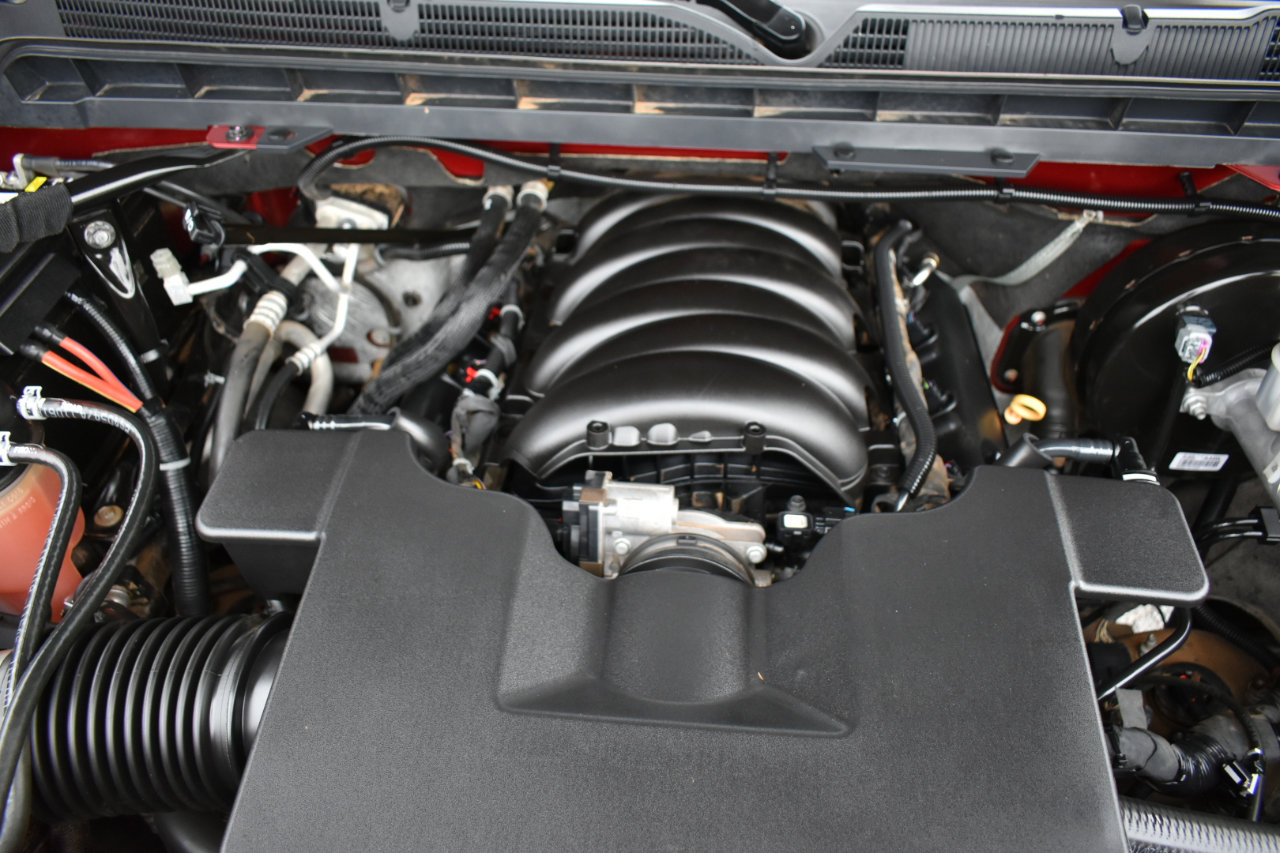 Used 2018 Chevrolet Silverado 1500 LT w/ All Star Edition image 48