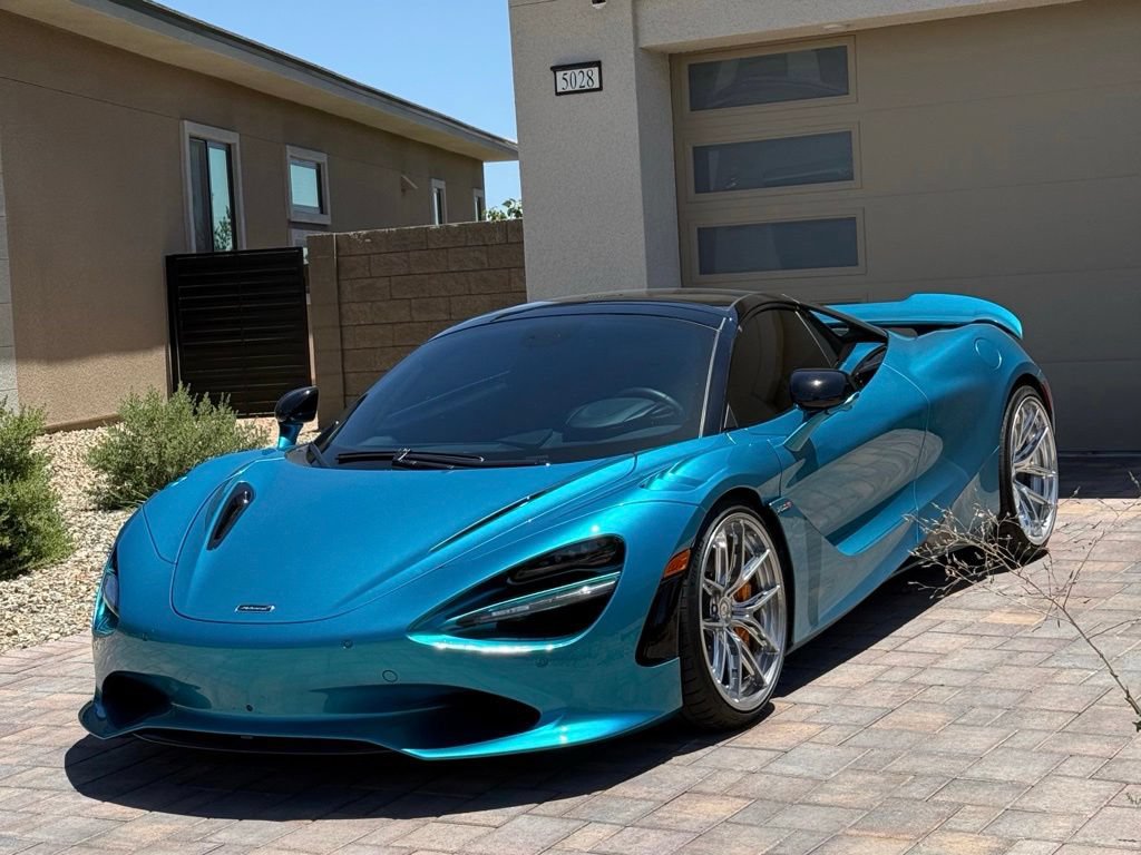 Used 2024 McLaren 750S Spider RWD image 3