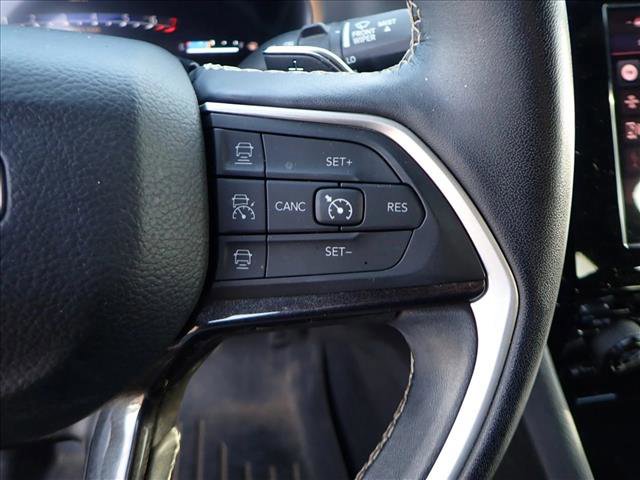 Used 2022 Jeep Grand Cherokee L Laredo image 15