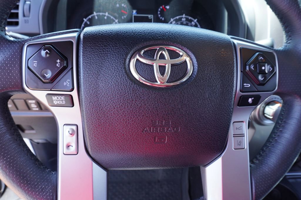 Used 2021 Toyota 4Runner SR5 Premium w/ Moonroof Package RWD image 19