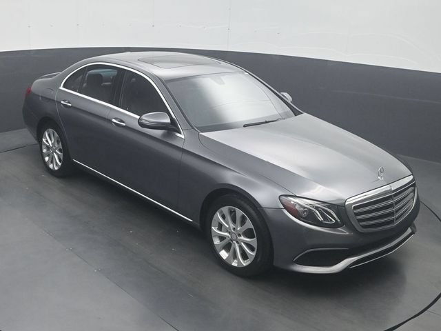 Used 2017 Mercedes-Benz E 300 4MATIC w/ Premium 1 Package image 19