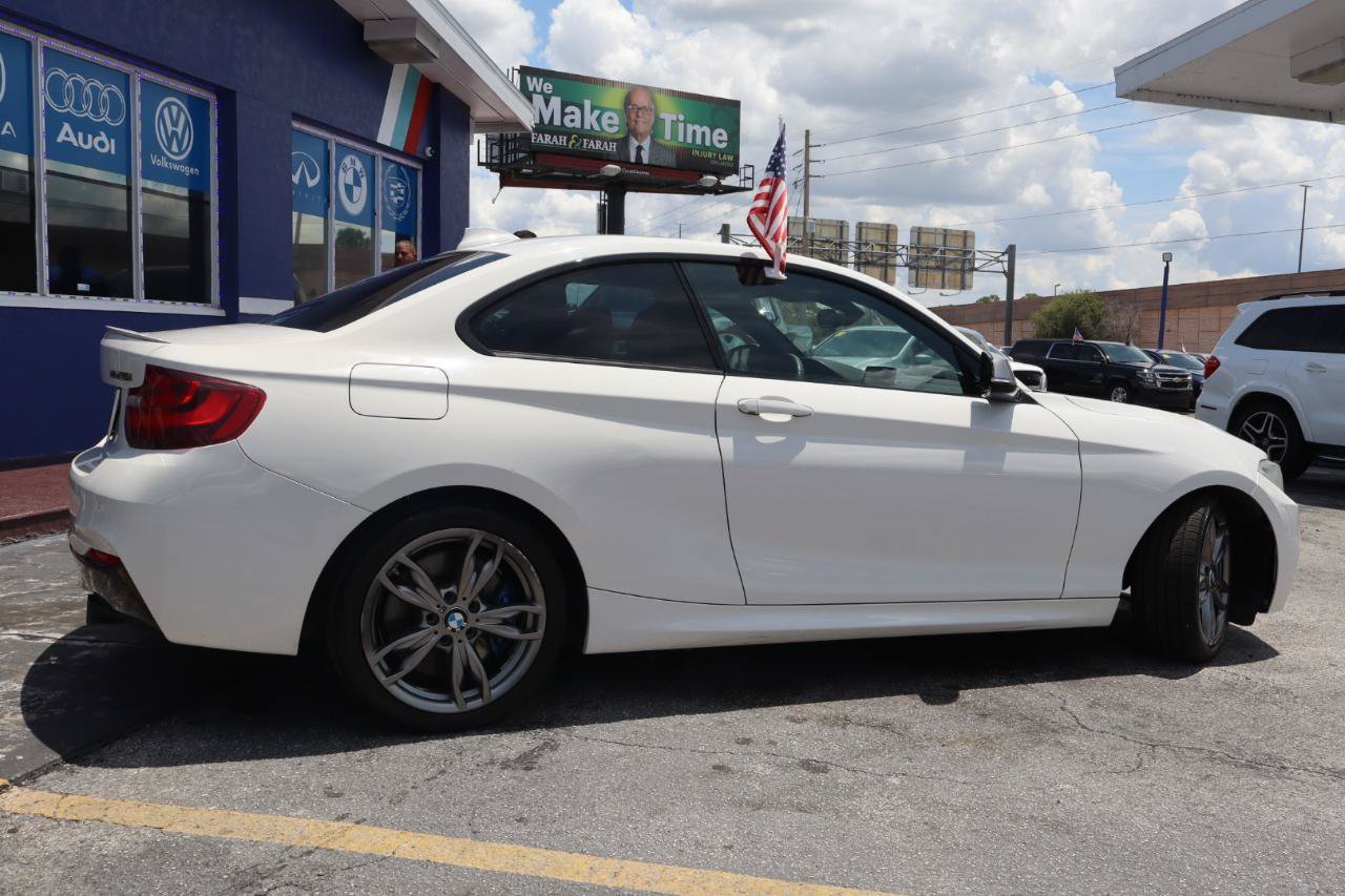 Used 2015 BMW M235i Coupe RWD image 3