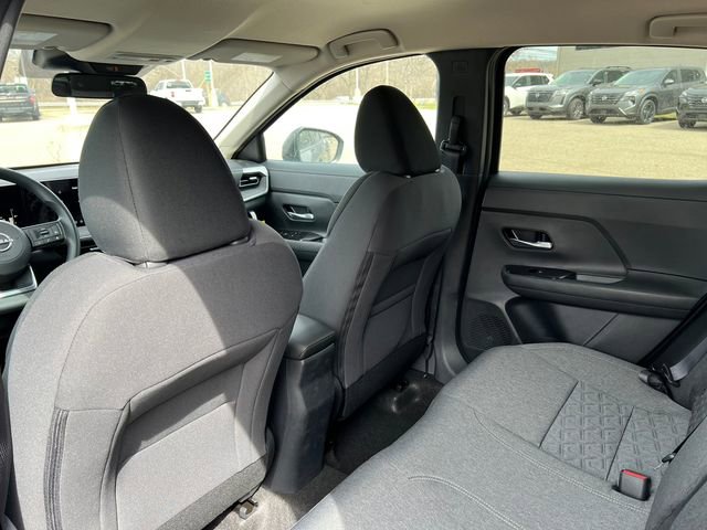 New 2026 Nissan Kicks SV w/ Cold Weather Package image 25