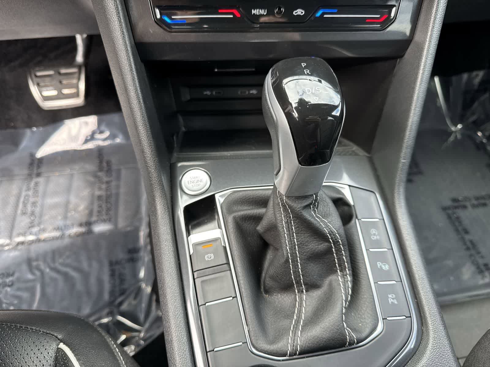 Used 2024 Volkswagen Tiguan SEL R-Line AWD/4WD image 45