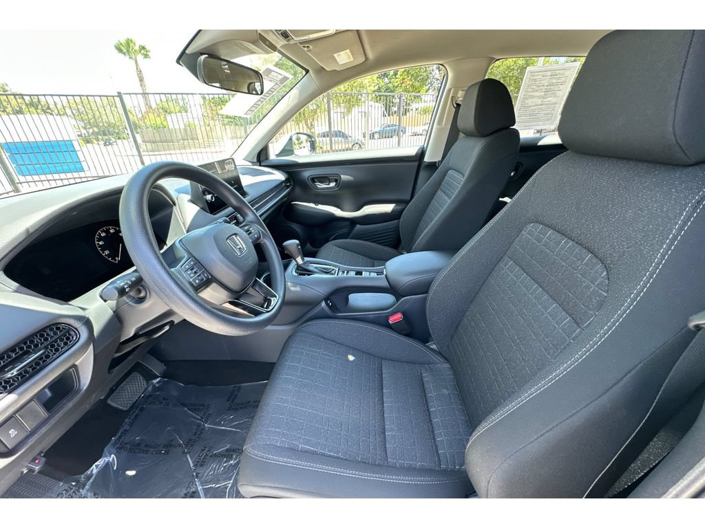 Used 2027 Honda HR-V LX image 10