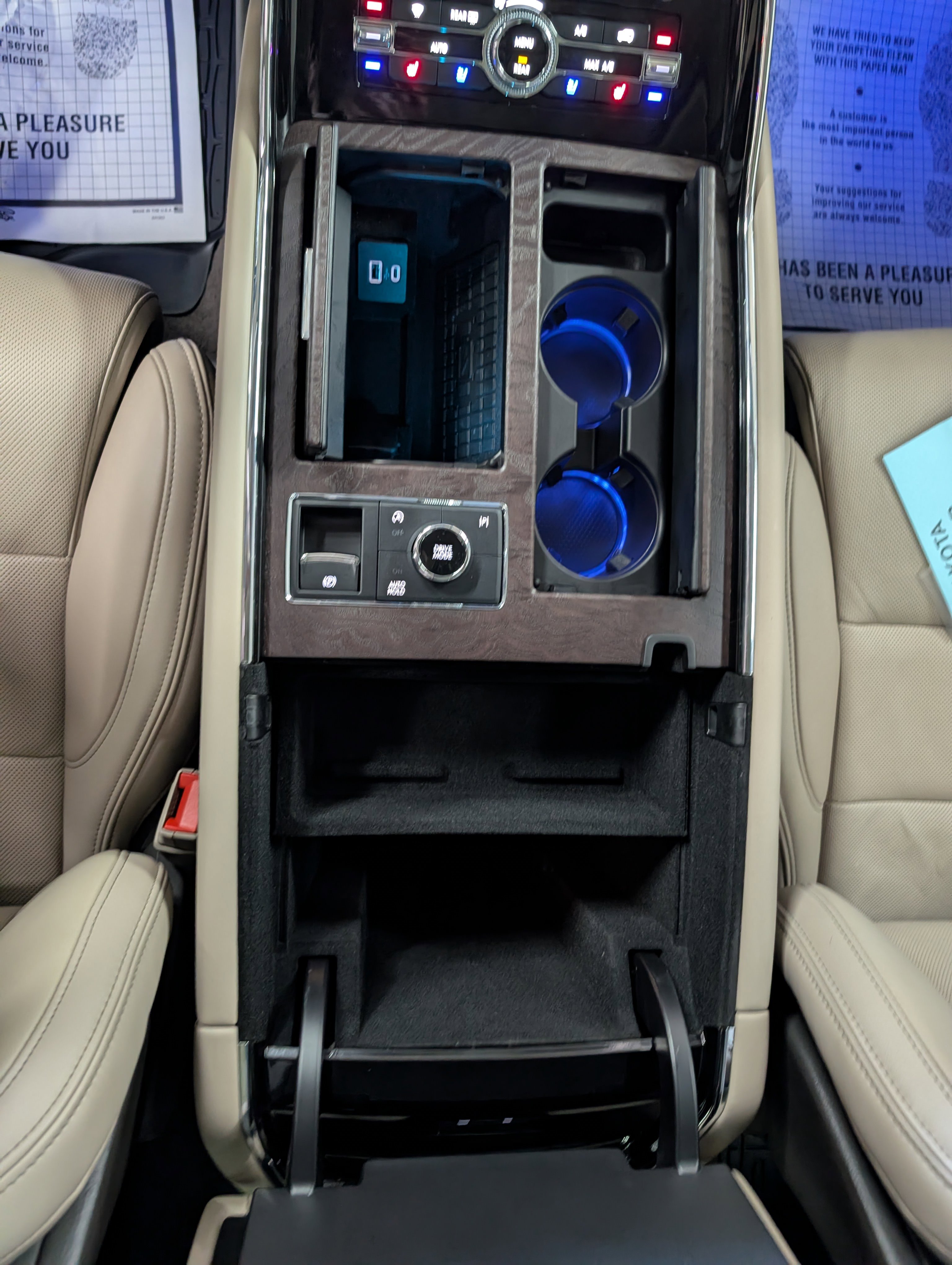 Used 2023 Lincoln Navigator Reserve AWD/4WD image 9