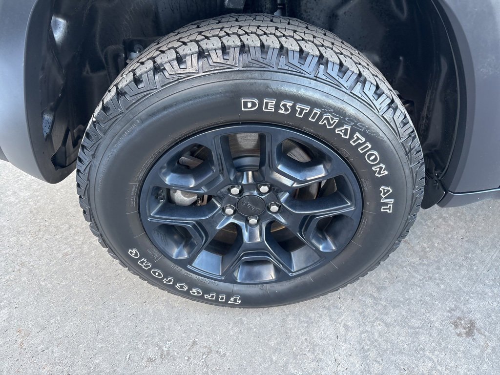 Used 2022 Jeep Cherokee Latitude w/ Sun & Sound Group image 13