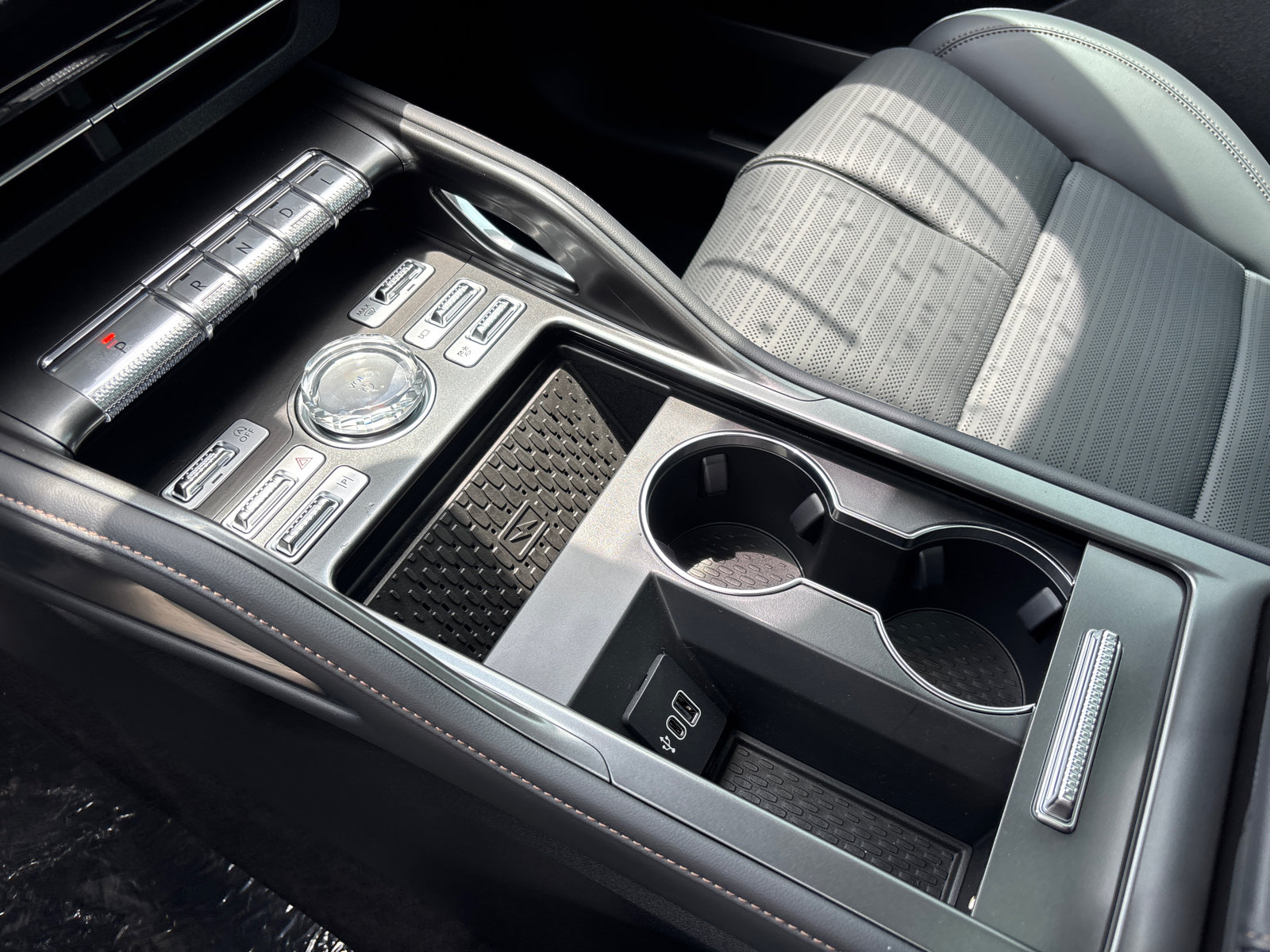 New 2026 Lincoln Nautilus Reserve AWD/4WD image 24