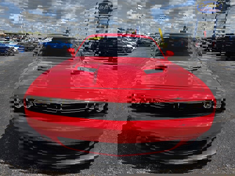 Used 2018 Dodge Challenger R/T Scat Pack w/ Dynamics Package image 8