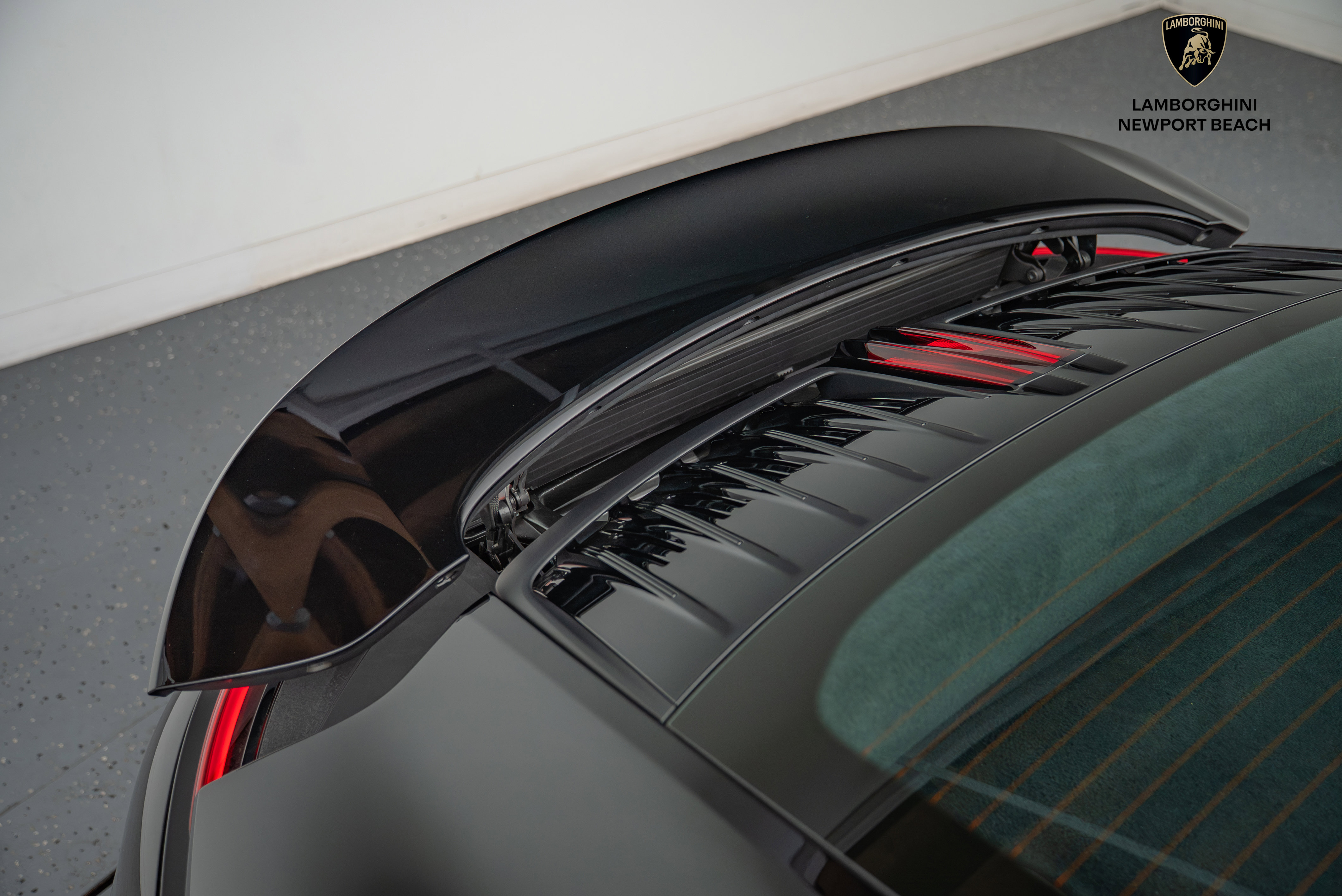 Used 2025 Porsche 911 Carrera image 6