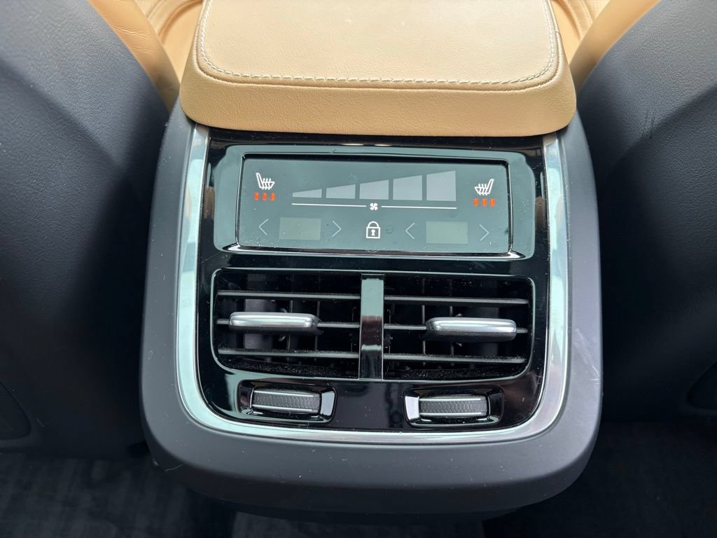 Certified 2024 Volvo XC90 B6 Ultimate AWD/4WD image 23