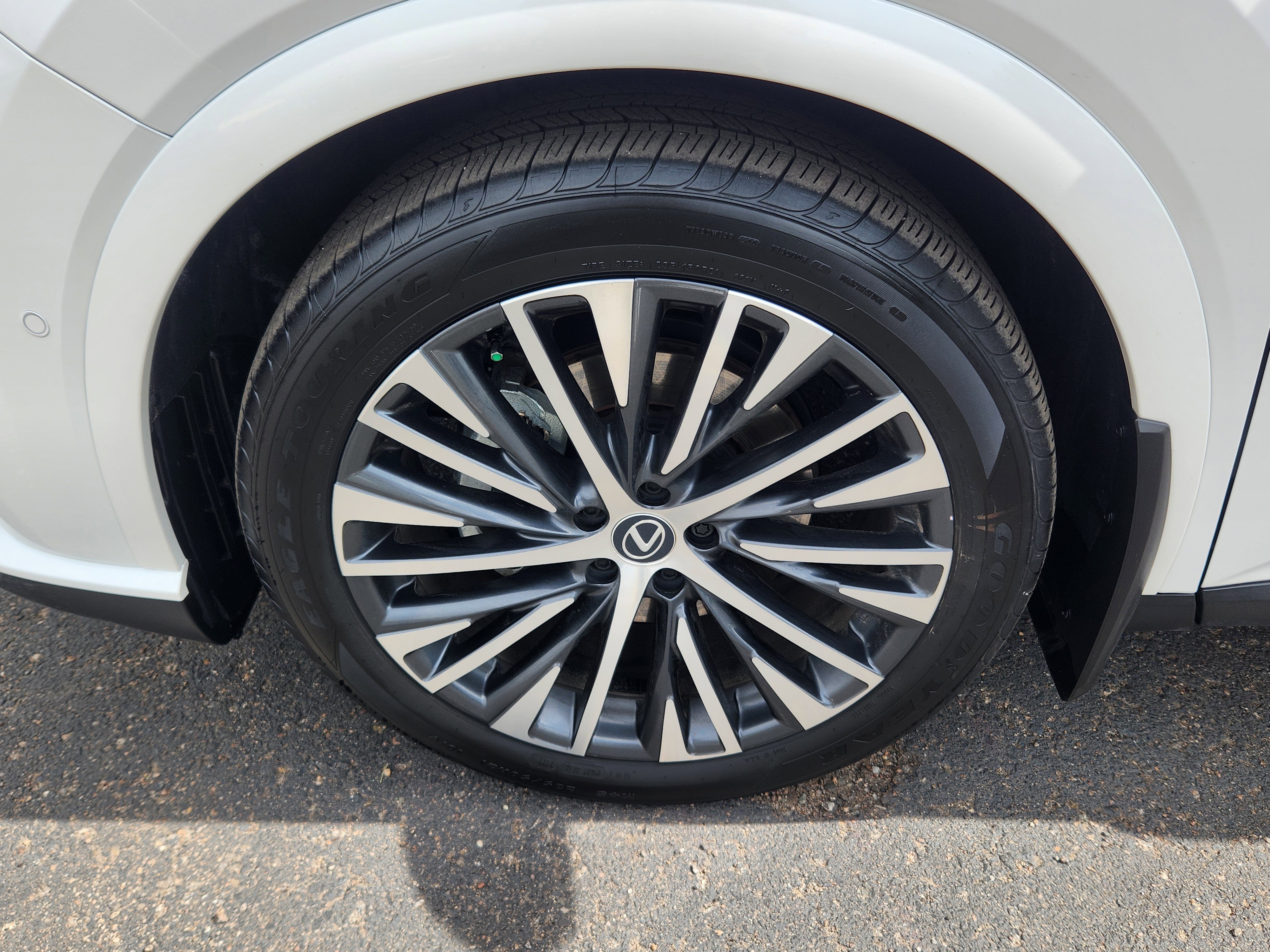 Used 2025 Lexus RX 350 w/ Convenience Package image 23