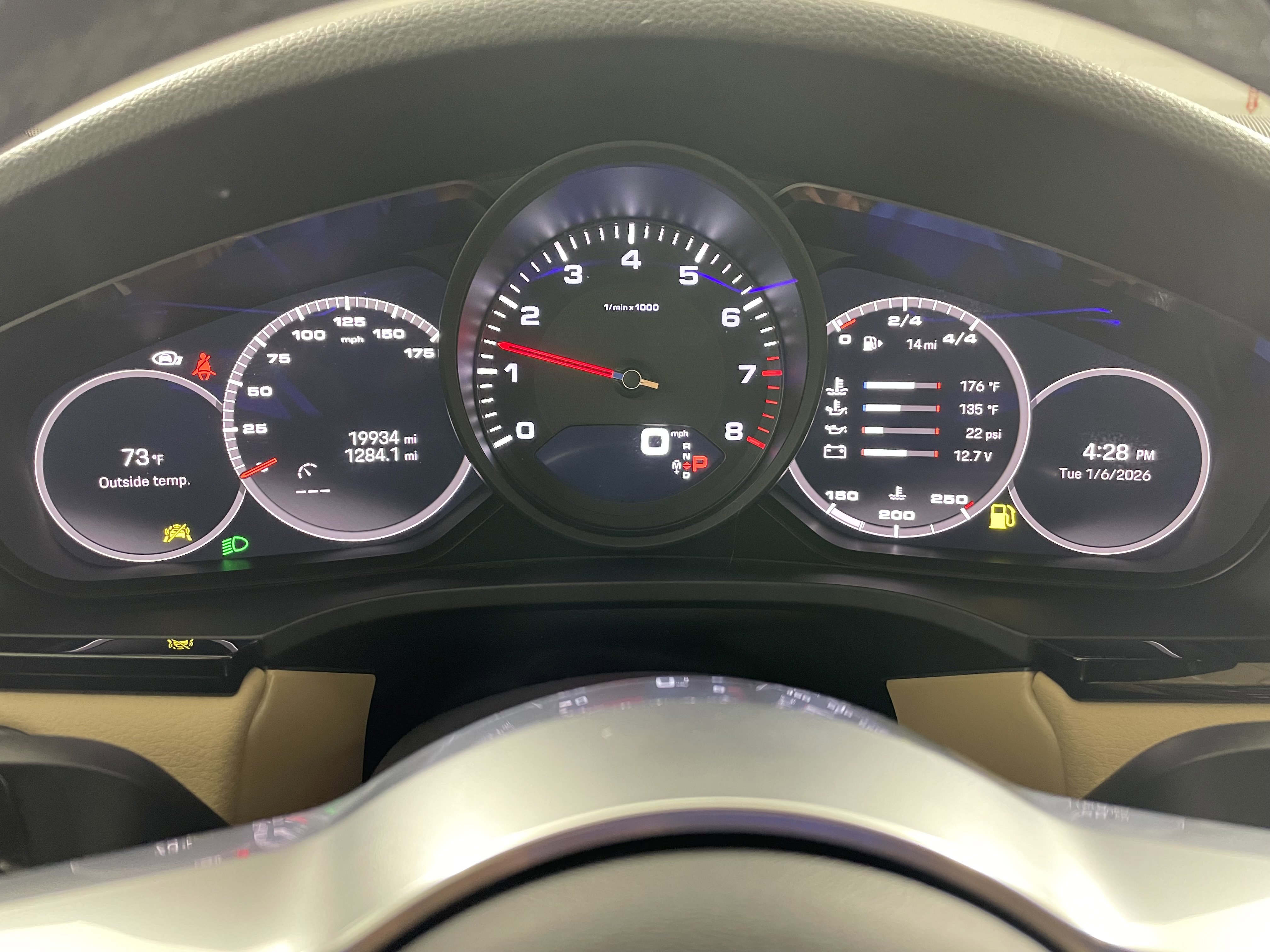 Used 2023 Porsche Cayenne image 18