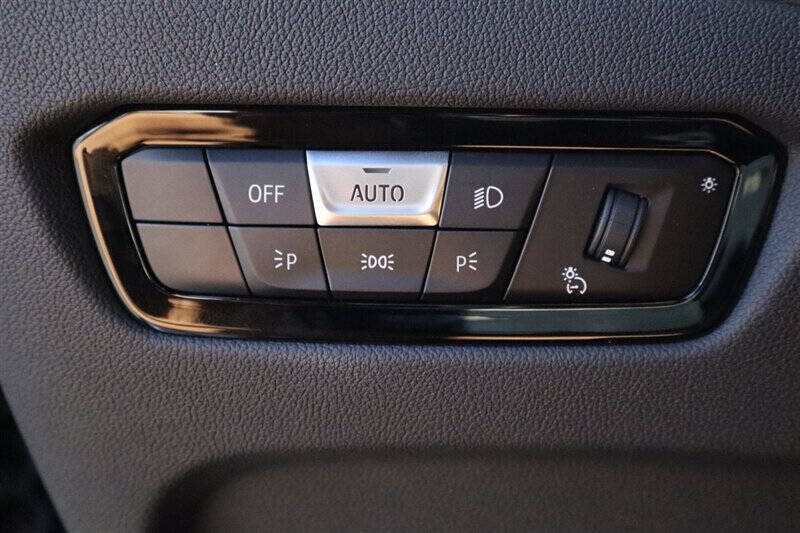 Used 2024 BMW M2 w/ Lighting Package RWD image 19