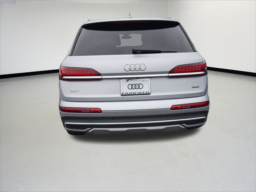 Certified 2022 Audi Q7 2.0T Premium w/ Convenience Package image 4