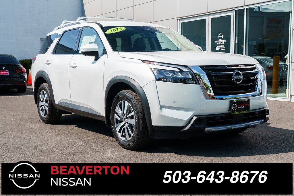 New 2025 Nissan Pathfinder SL