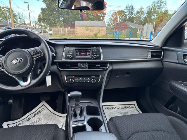 Used 2017 Kia Optima LX FWD image 13