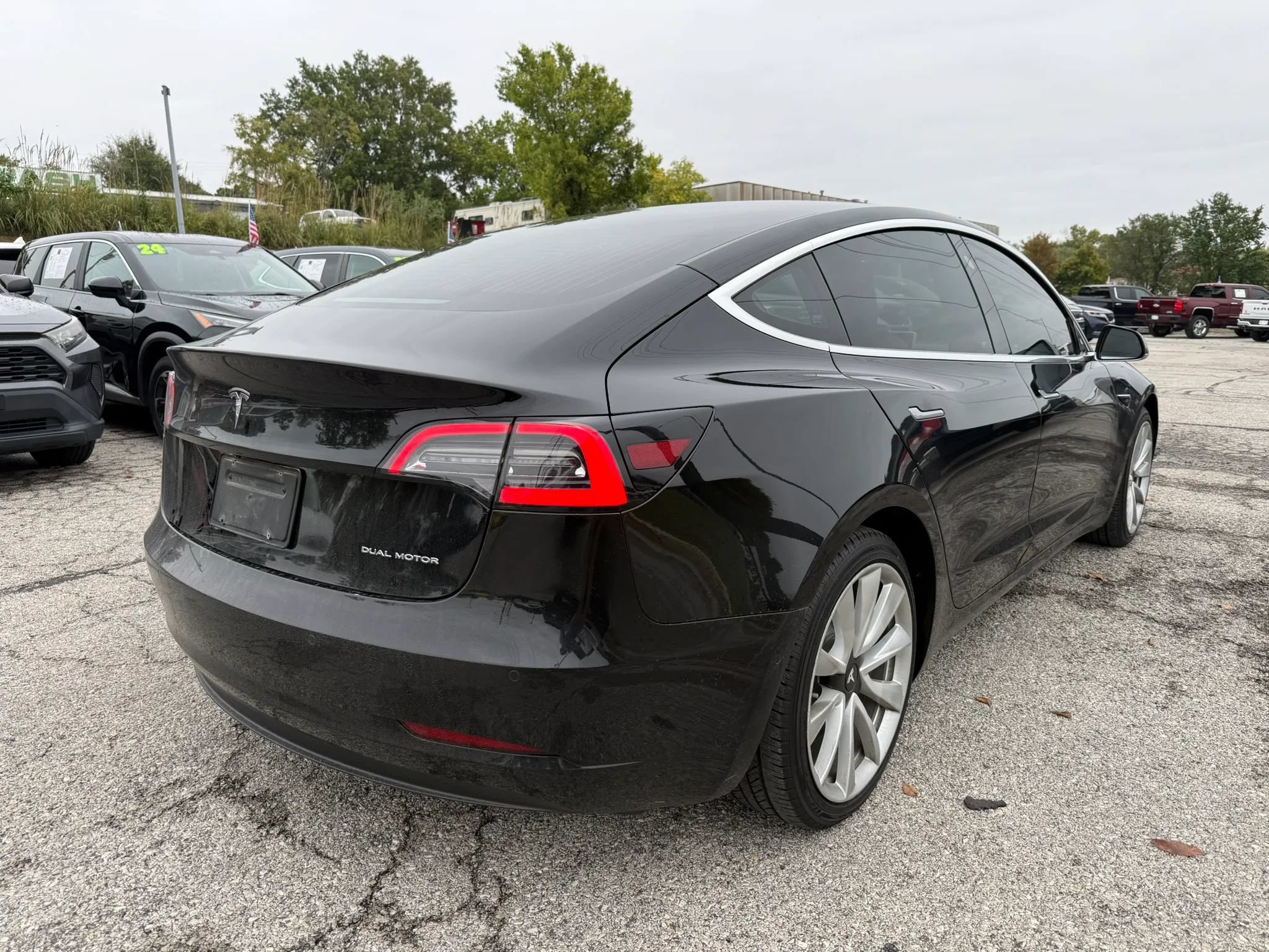 Used 2019 Tesla Model 3 Long Range AWD/4WD image 2