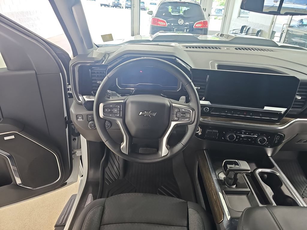 Certified 2024 Chevrolet Silverado 1500 LT Trail Boss w/ Convenience Package II AWD/4WD image 19