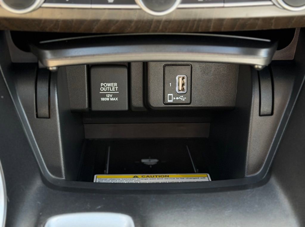 Used 2019 Honda Accord Touring image 17
