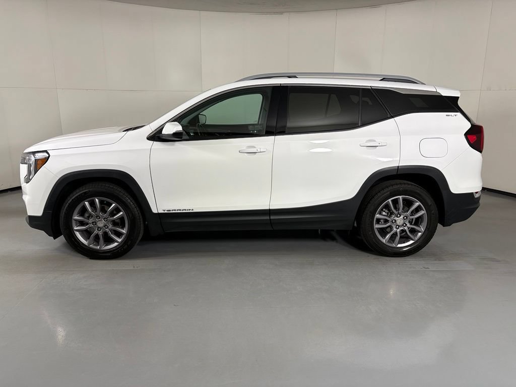 Used 2024 GMC Terrain SLT FWD image 5