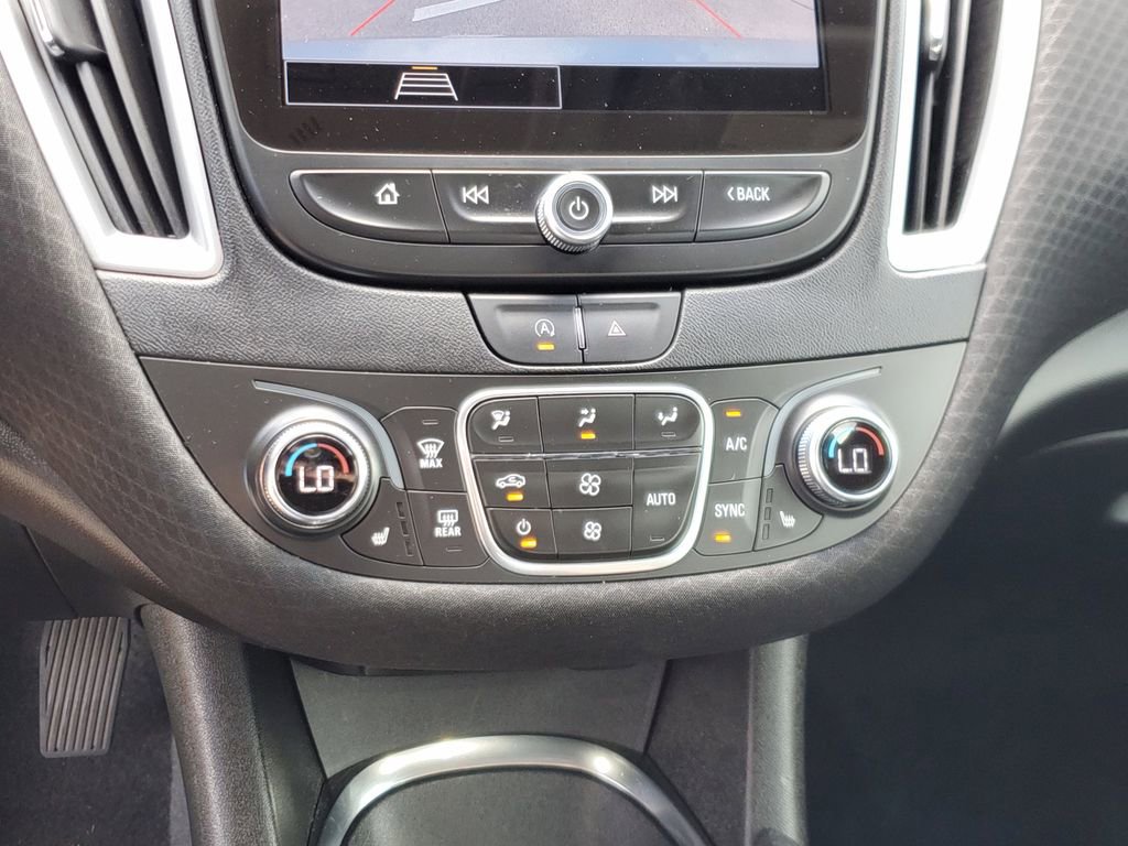 Used 2024 Chevrolet Malibu LT image 23