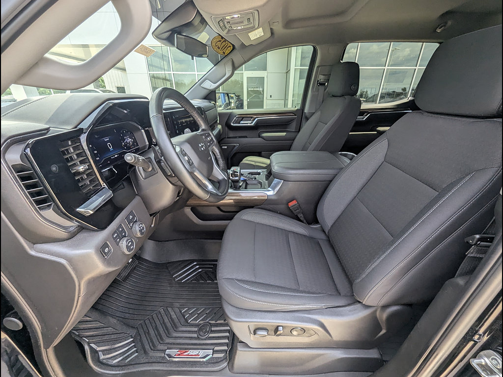 Certified 2025 Chevrolet Silverado 1500 LT Trail Boss w/ Convenience Package II AWD/4WD image 22