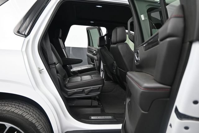 Used 2022 Chevrolet Tahoe RST w/ Luxury Package AWD/4WD image 44