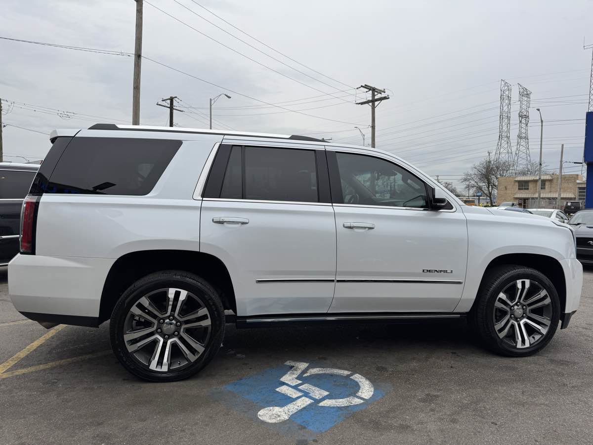 Used 2019 GMC Yukon Denali w/ Denali Ultimate Package image 4