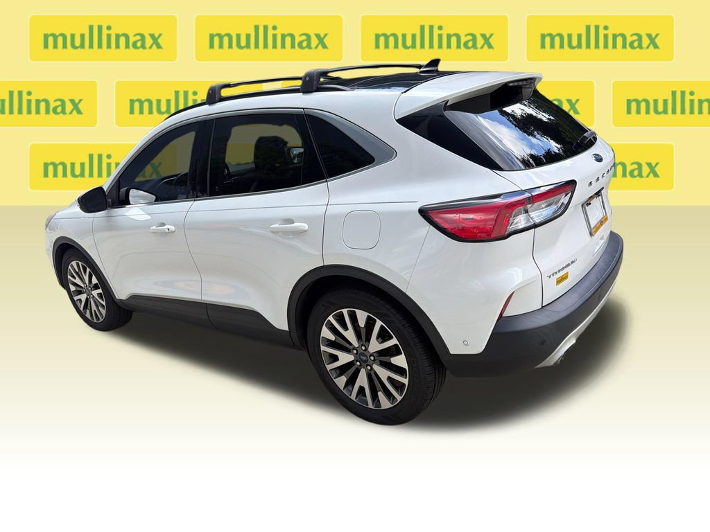 Used 2020 Ford Escape Titanium FWD image 11