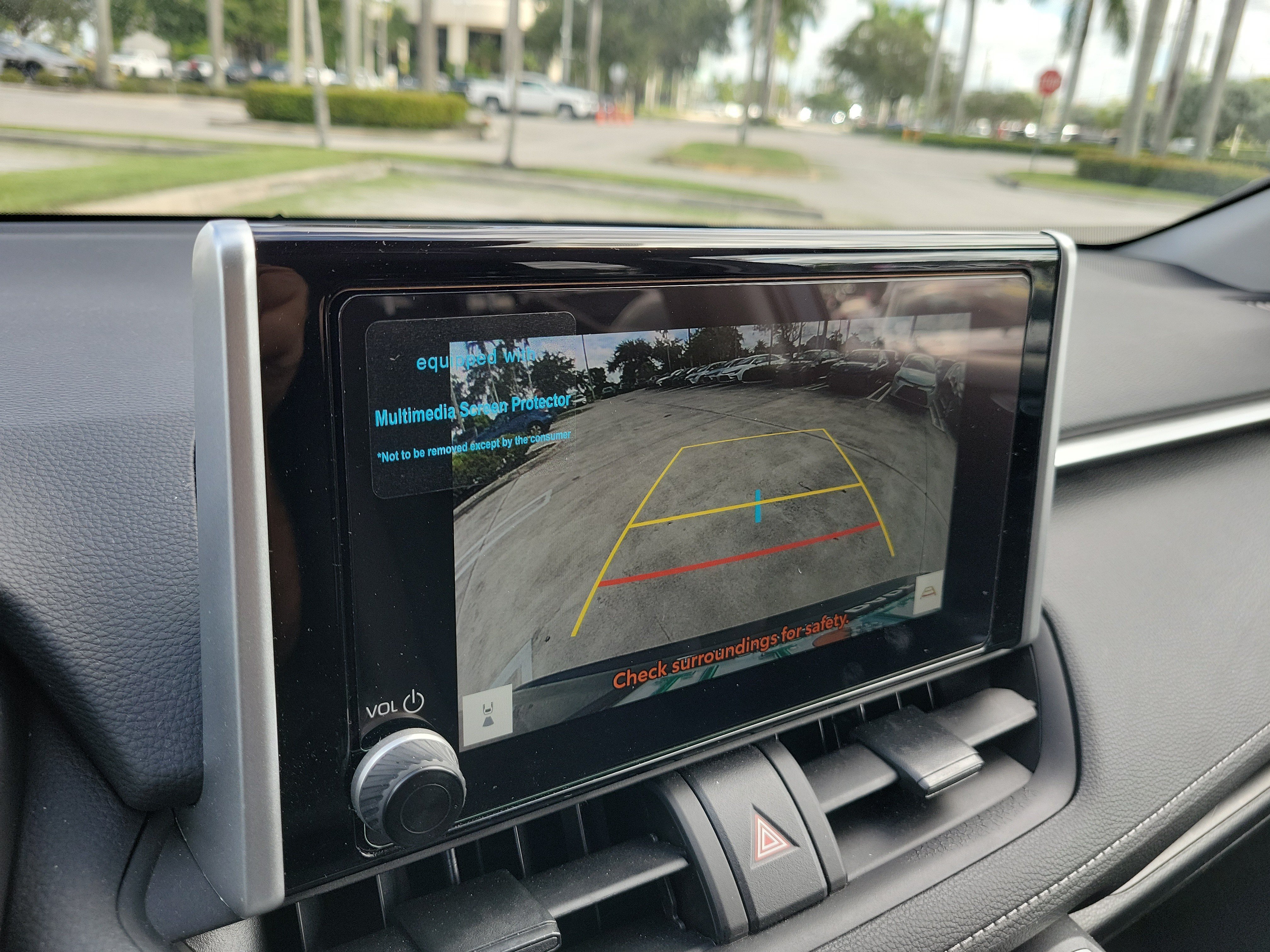 Certified 2025 Toyota RAV4 LE FWD image 30