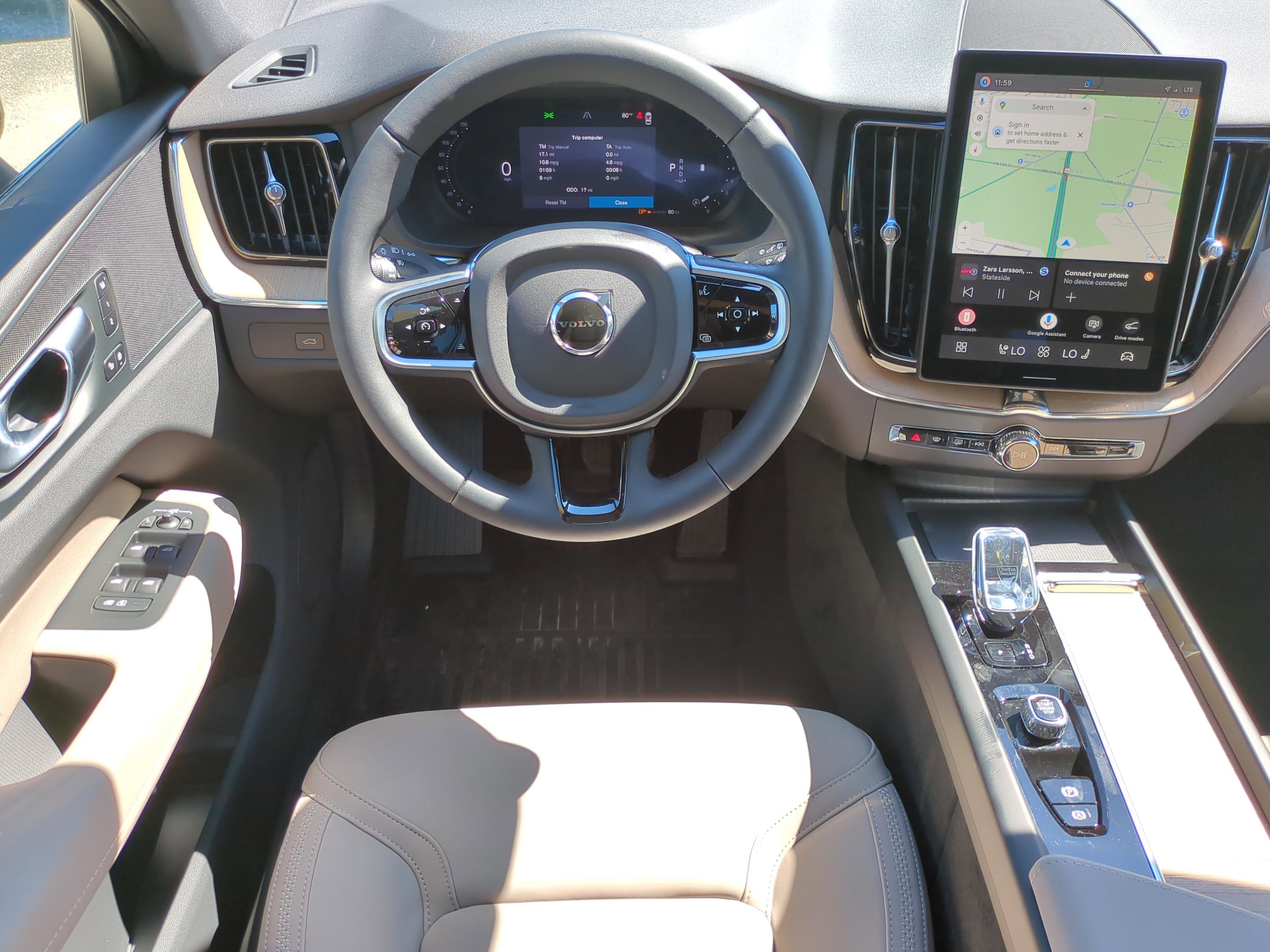 New 2026 Volvo XC60 B5 Plus w/ Protection Package Premier AWD/4WD image 14