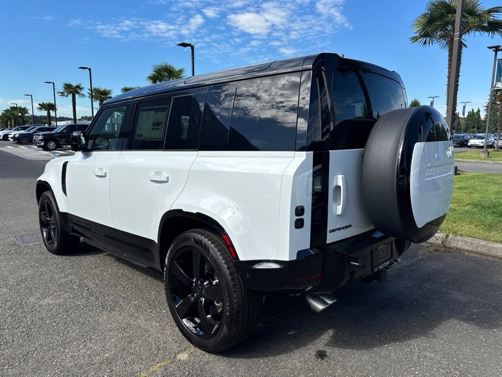 New 2026 Land Rover Defender 110 X-Dynamic SE AWD/4WD image 3