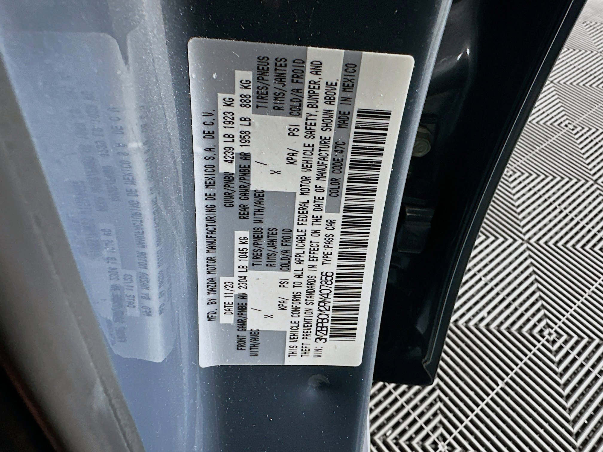 Used 2024 MAZDA MAZDA3 s image 12