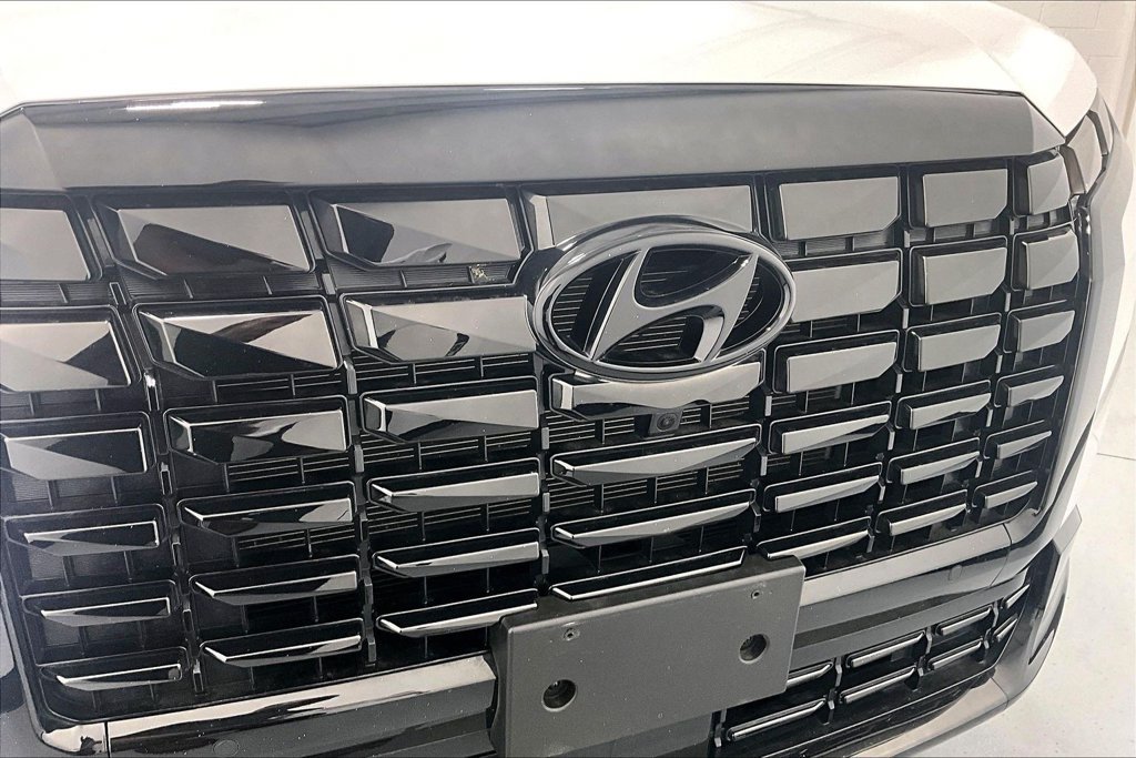 Used 2025 Hyundai Palisade AWD image 31