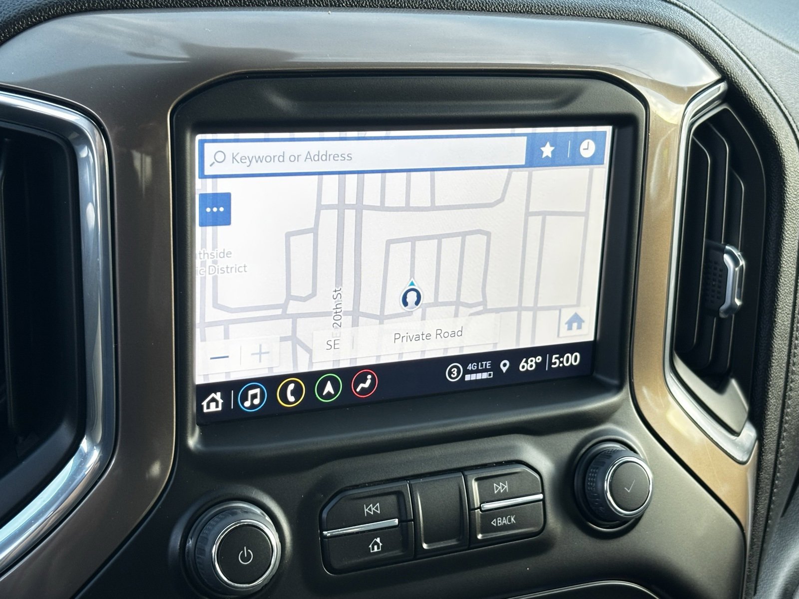 Used 2023 Chevrolet Silverado 2500 High Country w/ Safety Package II image 5