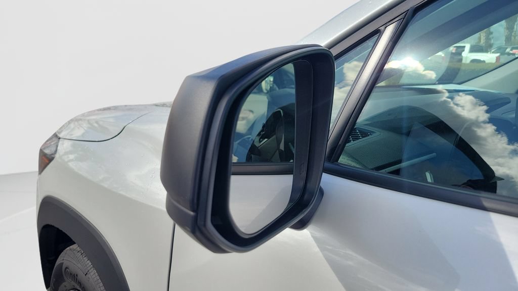 Certified 2025 Toyota Corolla Cross L FWD image 11
