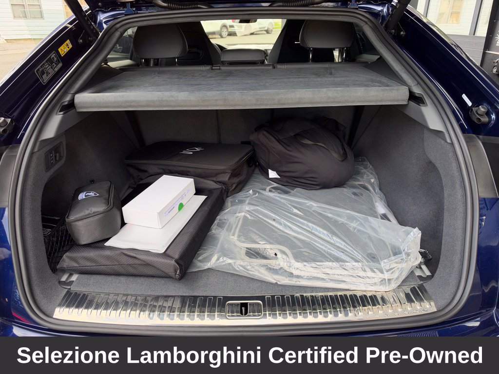 Used 2025 Lamborghini Urus SE AWD/4WD image 45