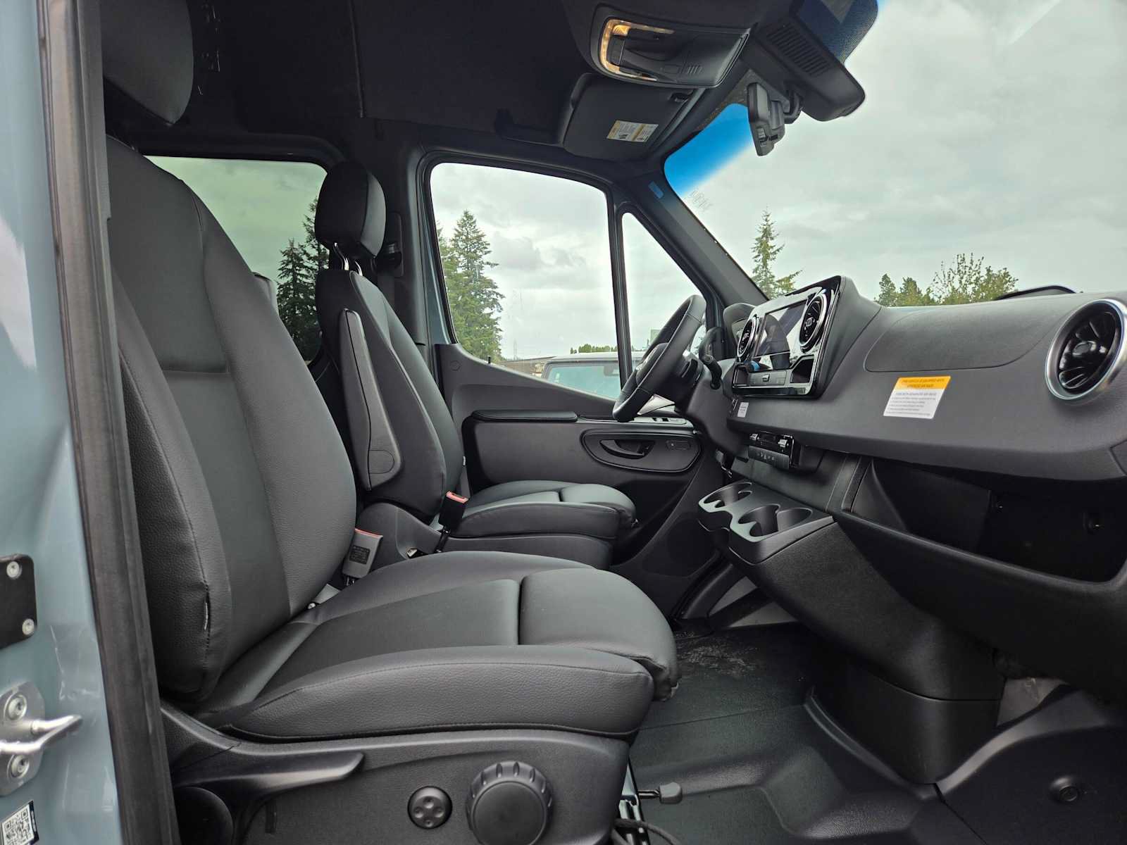 New 2026 Mercedes-Benz Sprinter 2500 image 11