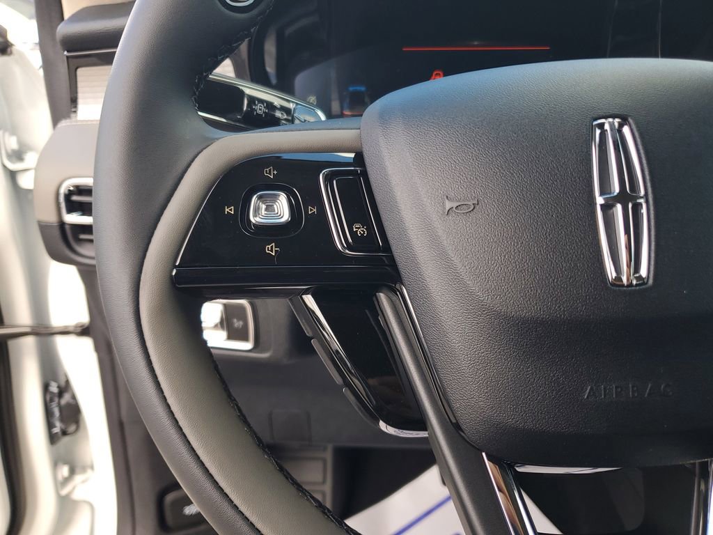 New 2026 Lincoln Corsair Premiere FWD image 24