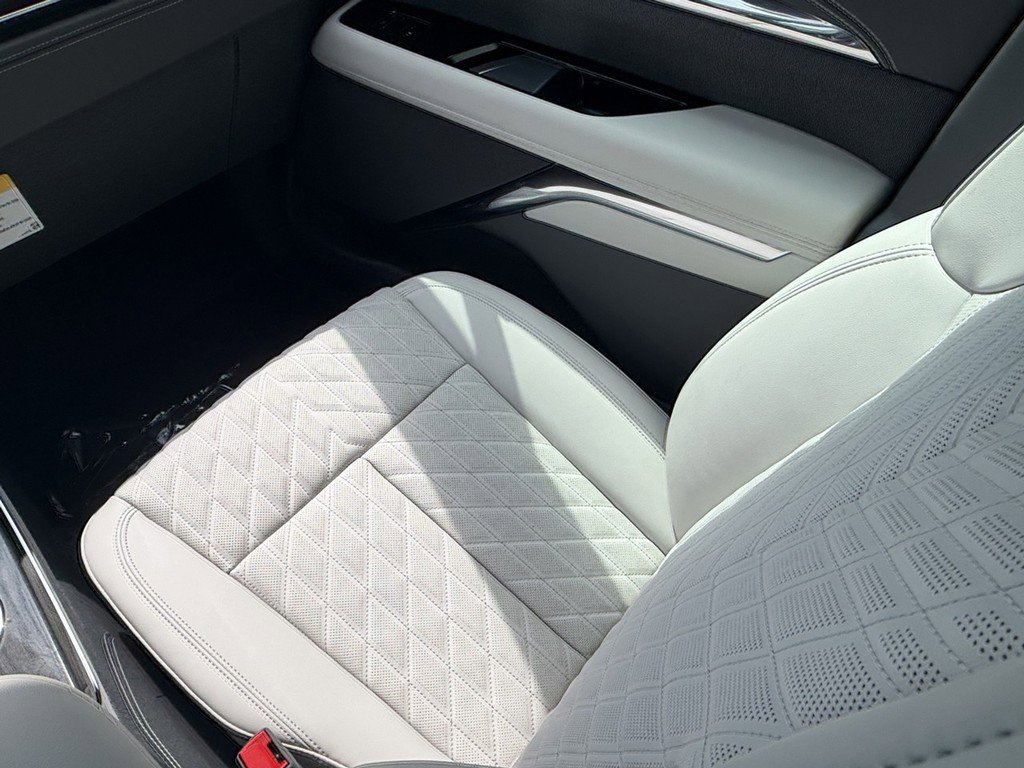 New 2026 Cadillac Escalade IQL Sport 1 w/ LPO, Floor Liner Package AWD/4WD image 14