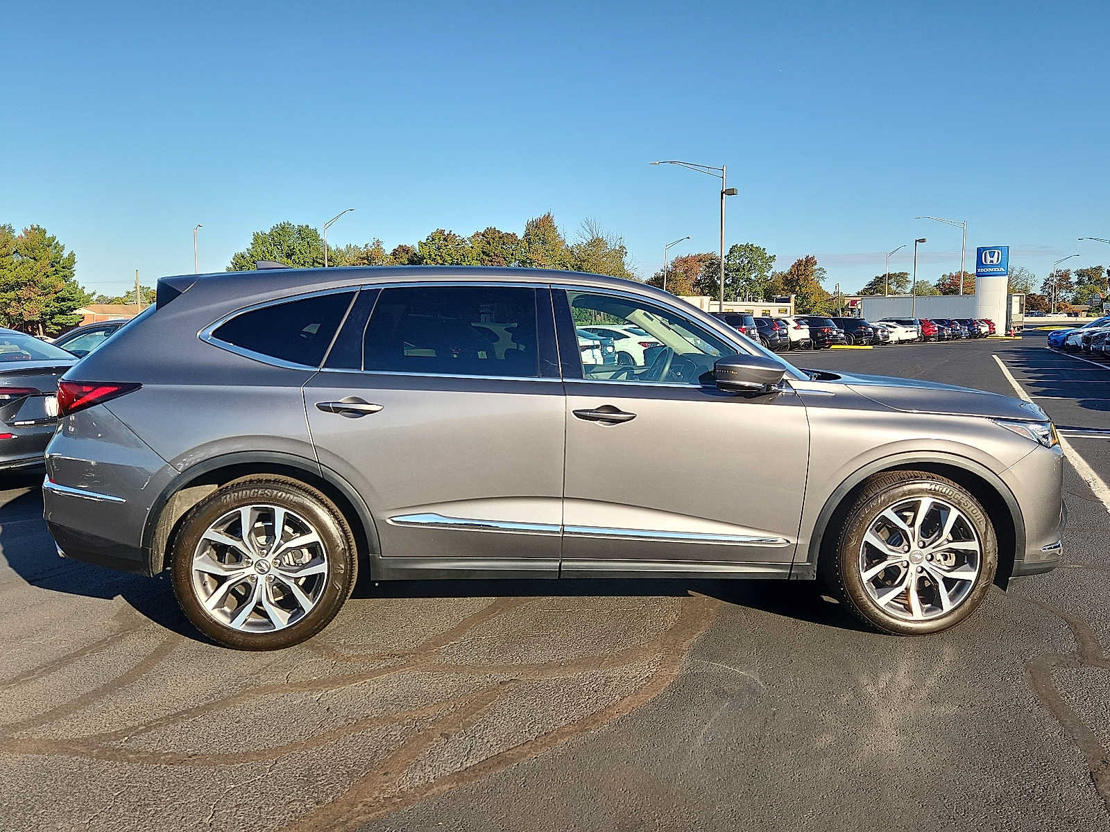 Used 2024 Acura MDX w/ Technology Package AWD/4WD image 7