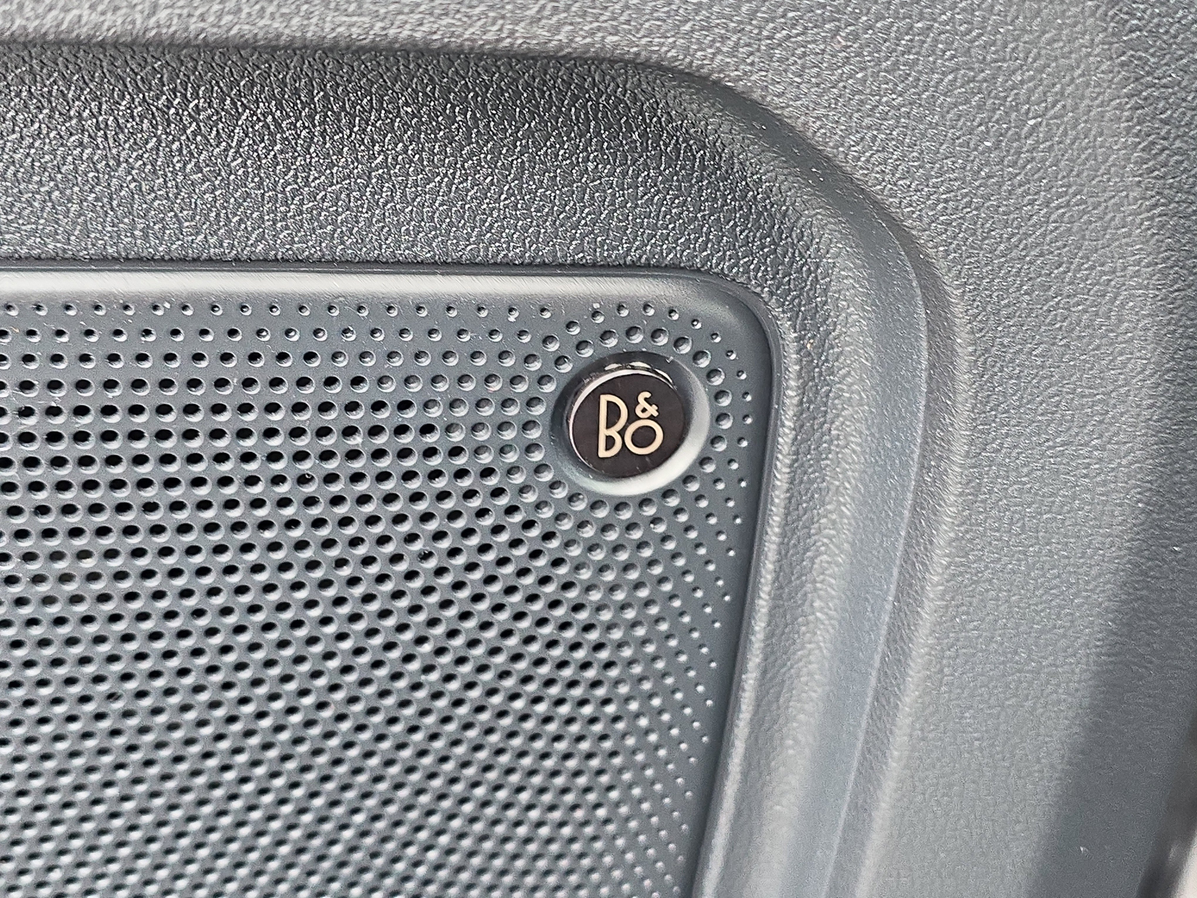 Used 2021 Ford Escape Titanium image 23