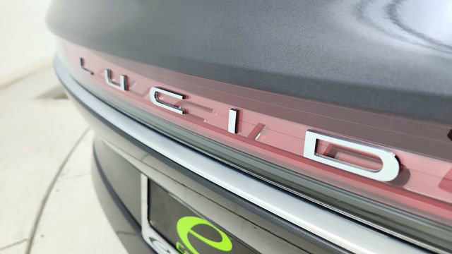 Used 2024 Lucid Air Touring image 16