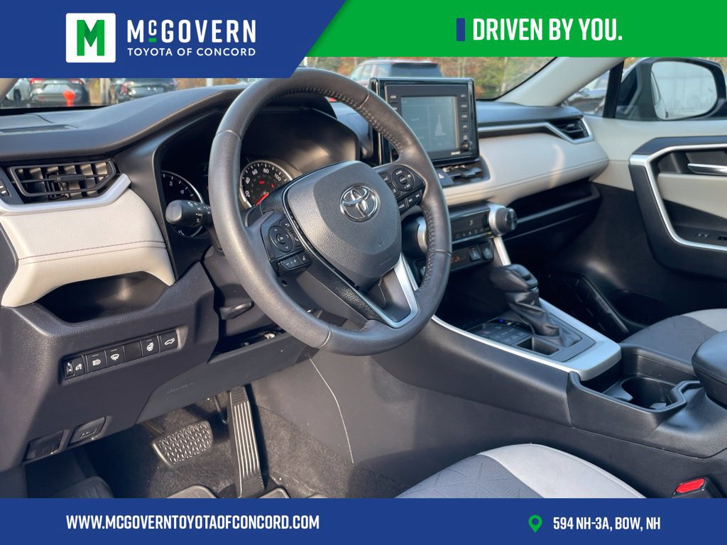 Used 2021 Toyota RAV4 XLE w/ Convenience Package AWD/4WD image 13