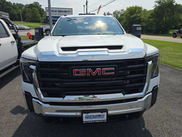 New 2026 GMC Sierra 3500 Pro w/ Convenience Package AWD/4WD image 8