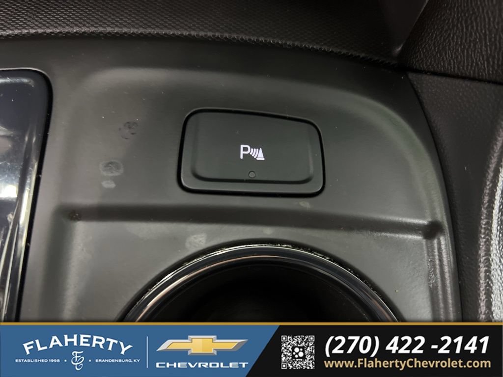 Used 2023 Chevrolet Equinox RS w/ LPO, Floor Liner Package FWD image 30